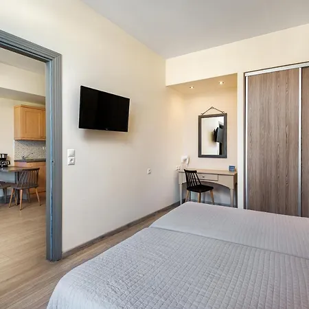 Aparthotel Icarus 2*